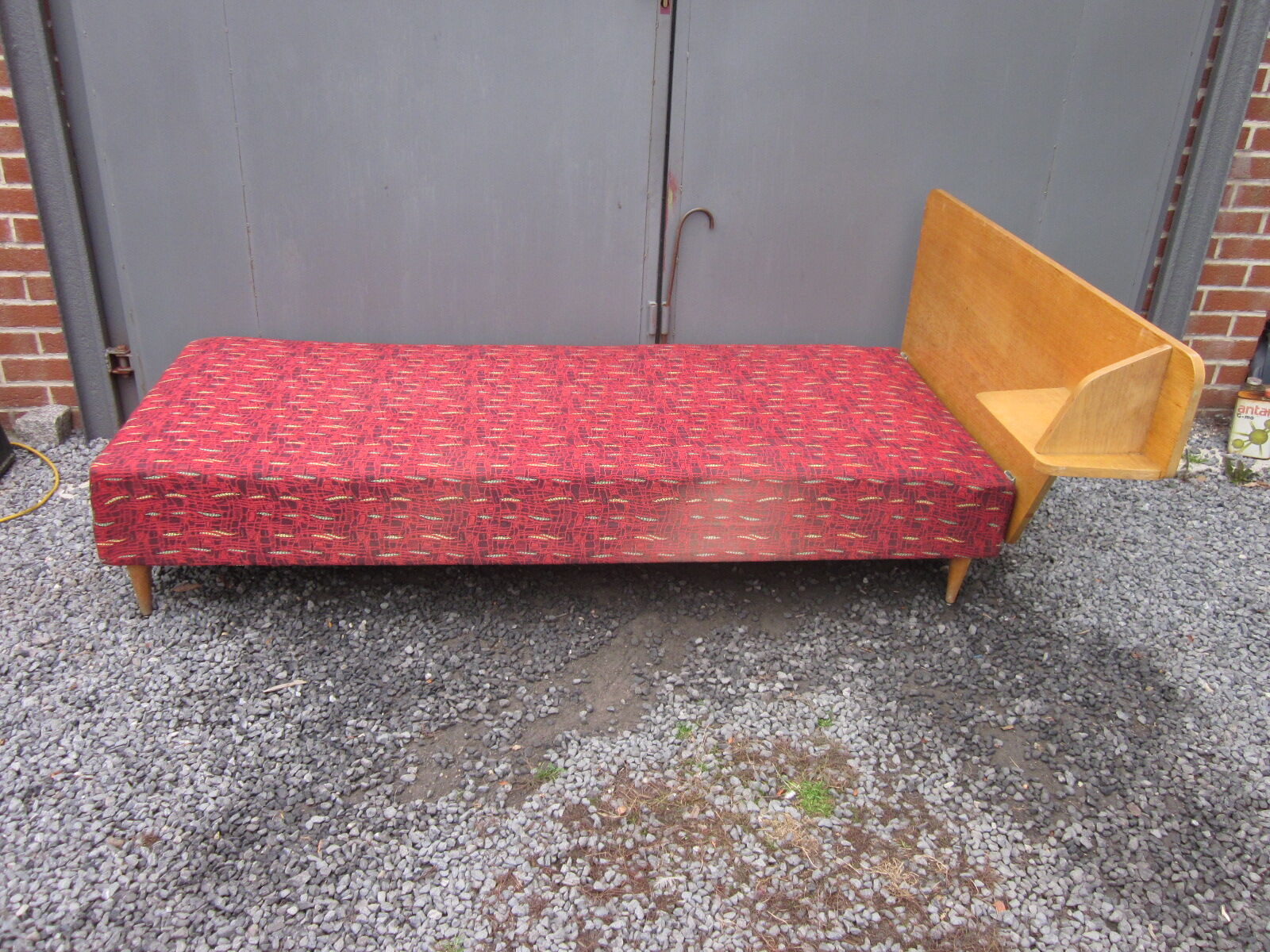 Vintage day bed