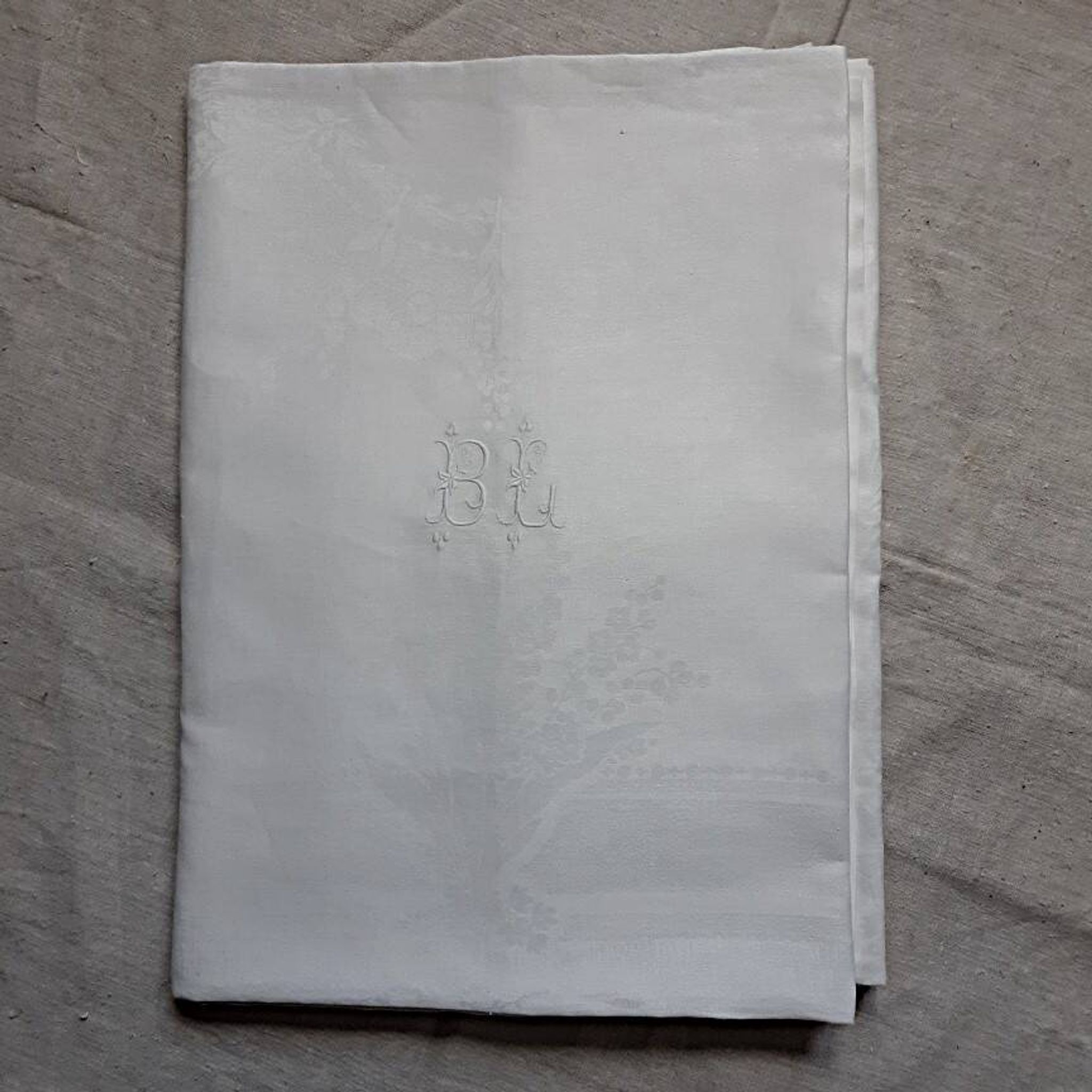 Large damask tablecloth - 2m x 4m10 - monogrammed BL, 1930