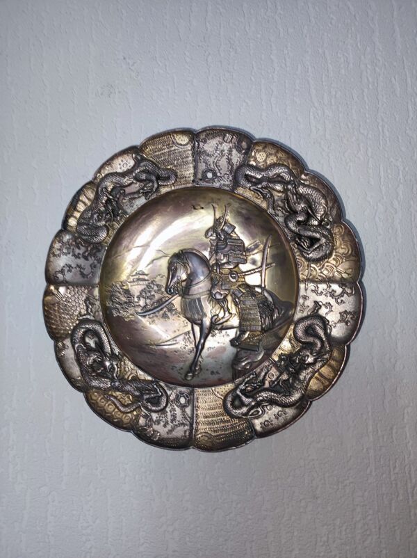 Assiette ancienne