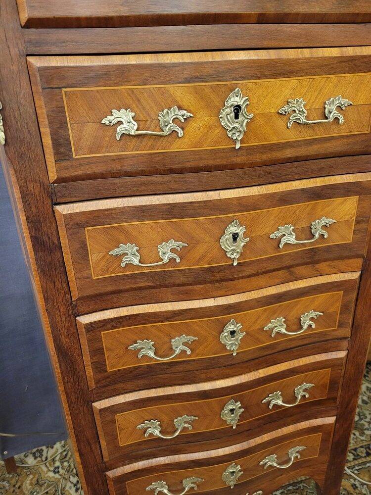 Louis XV chest of drawers