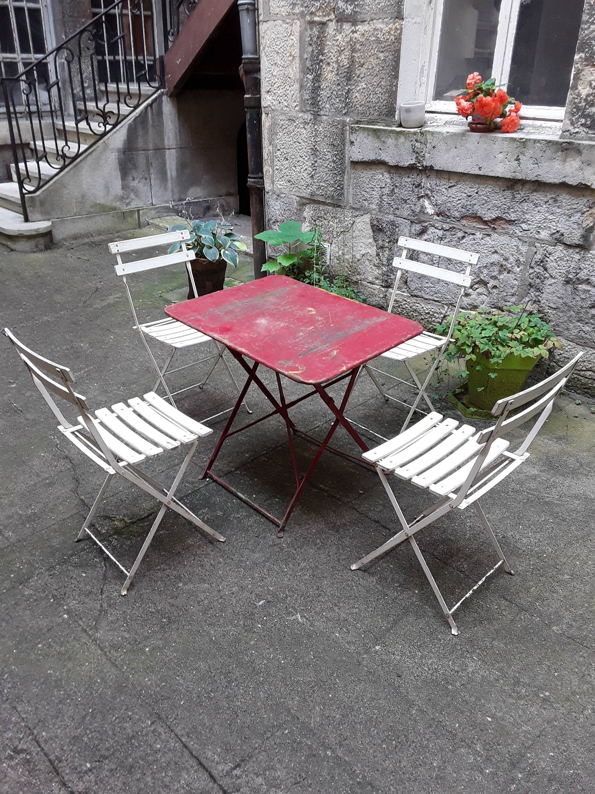 Vintage garden folding chairs