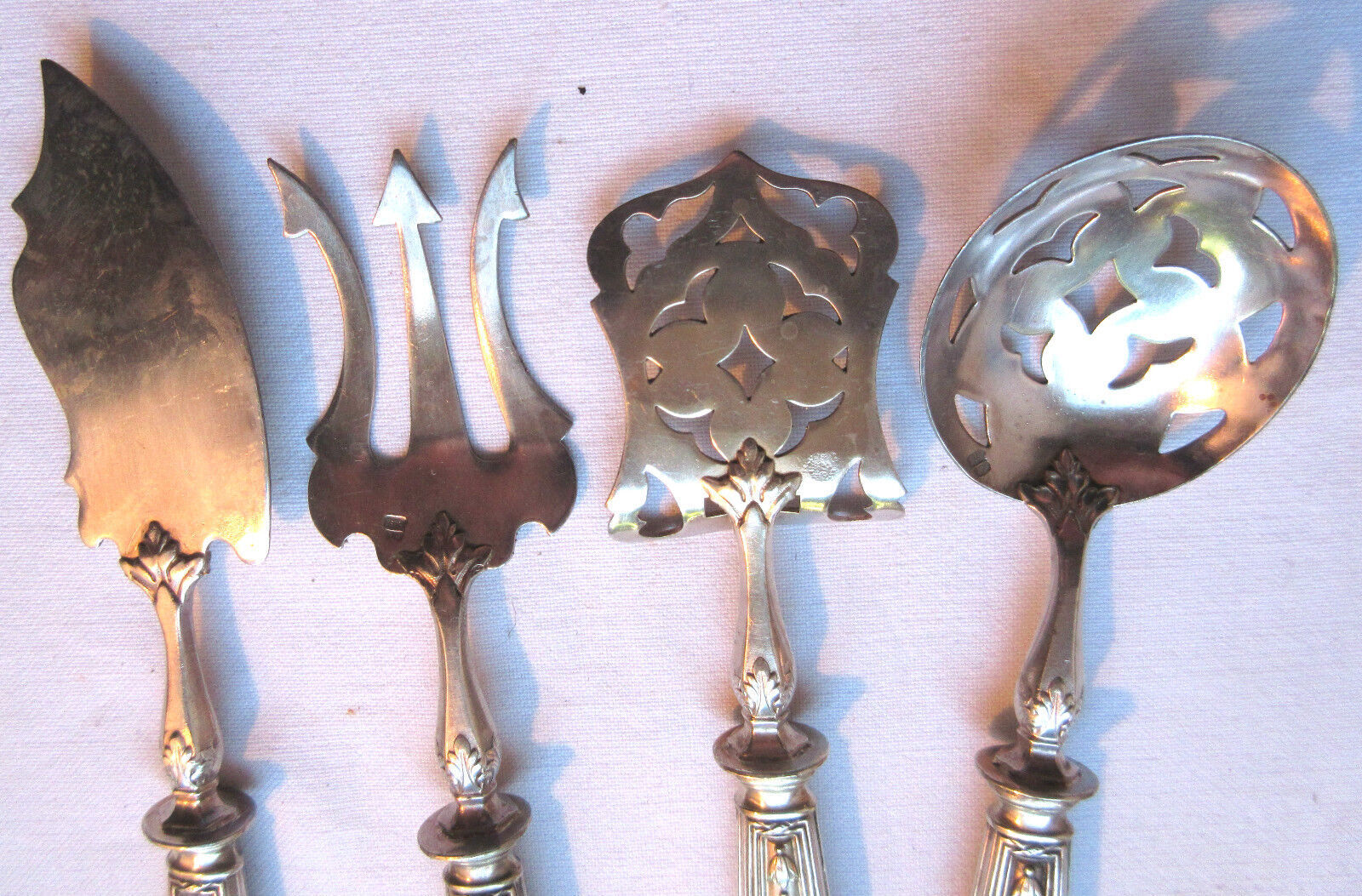 Art Nouveau cute service, 4 filled silver cutlery, chiseled, hallmark