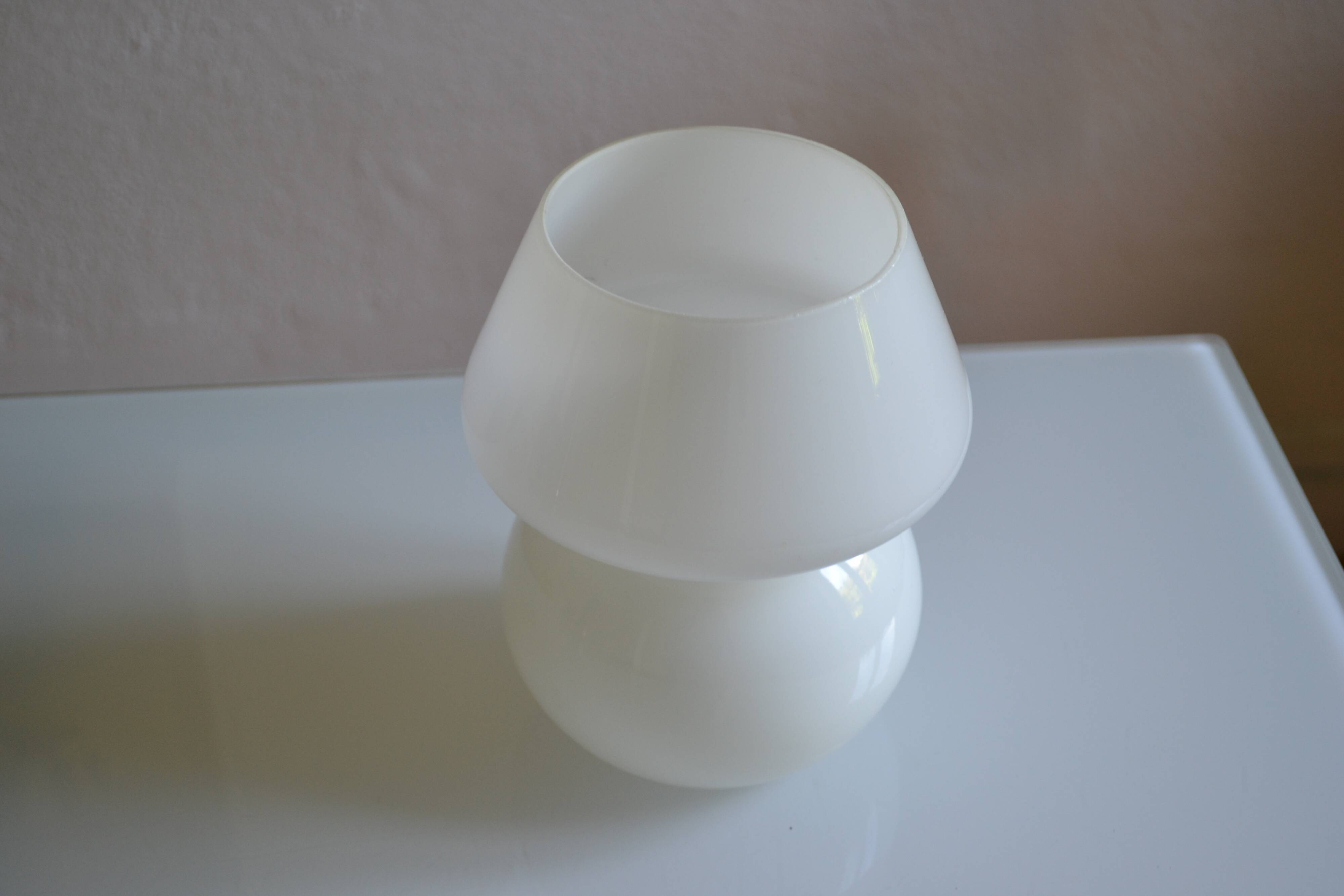 mushroom night light opal glass white Italy 80's 1980