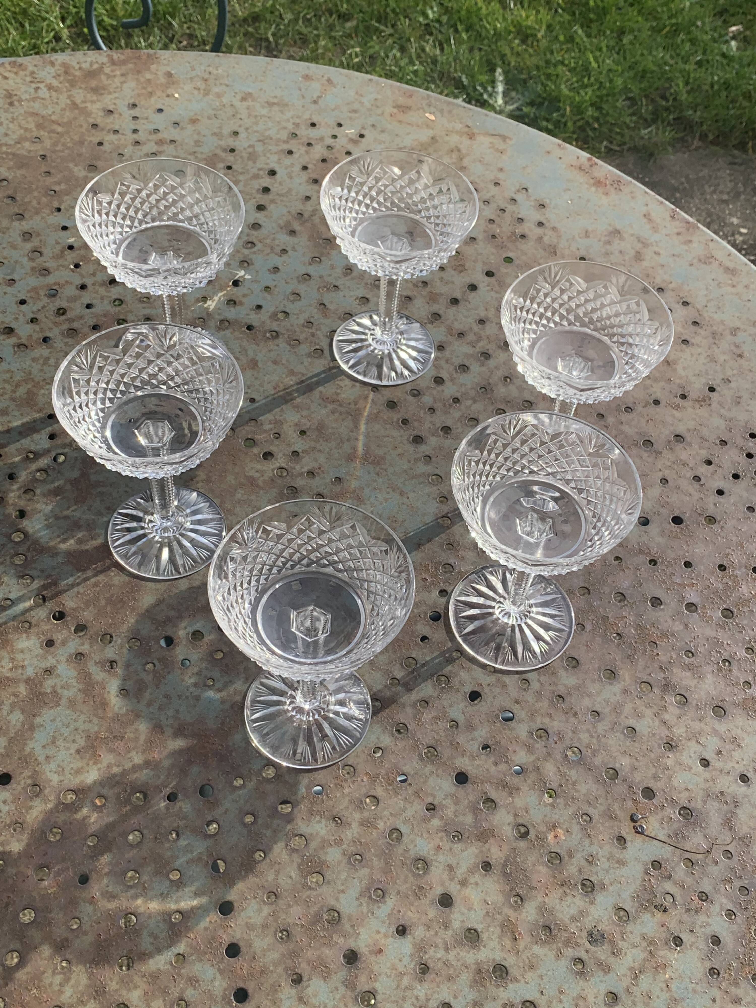 6 champagne glasses in glass and transparent crystal, antique chiseled