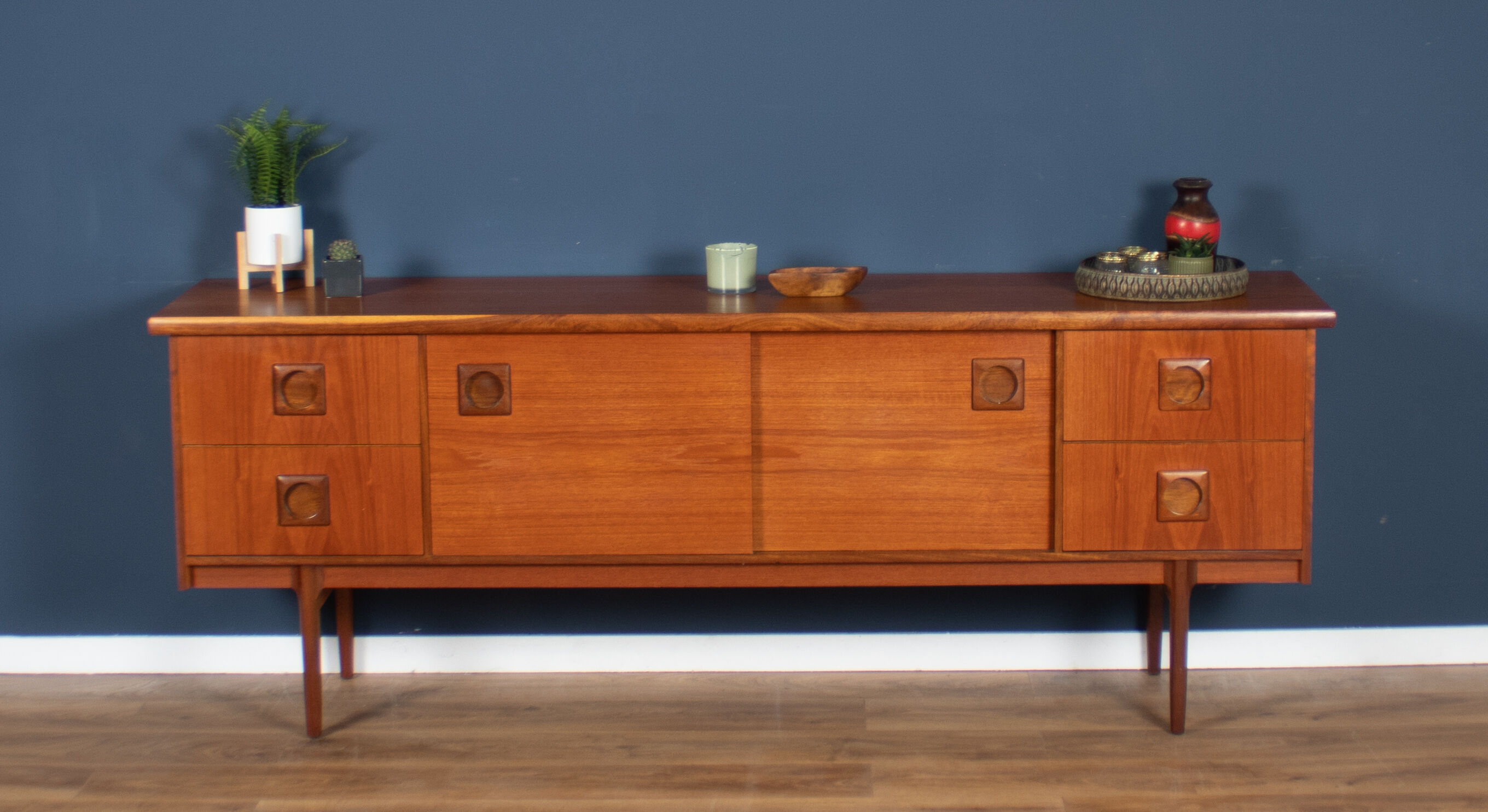 Enfilade e, teck 1960