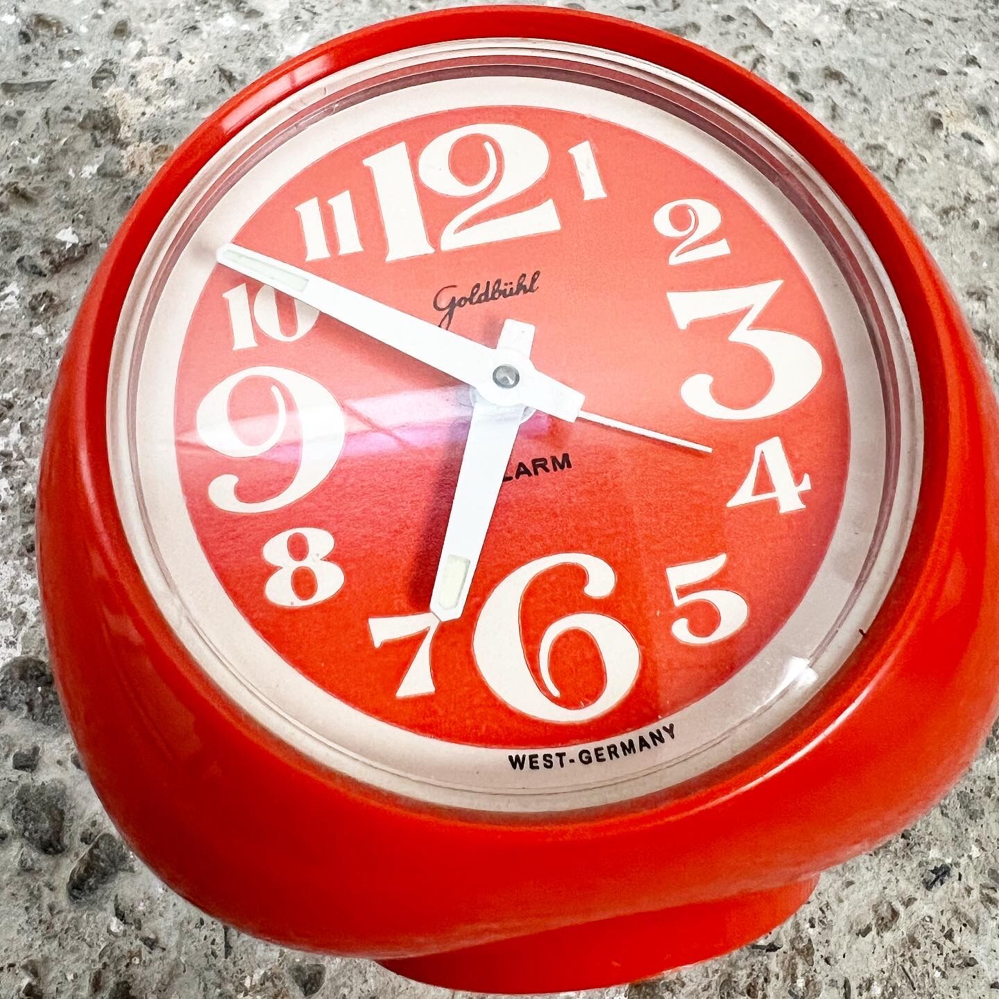 Vintage alarm clock Goldbühl orange