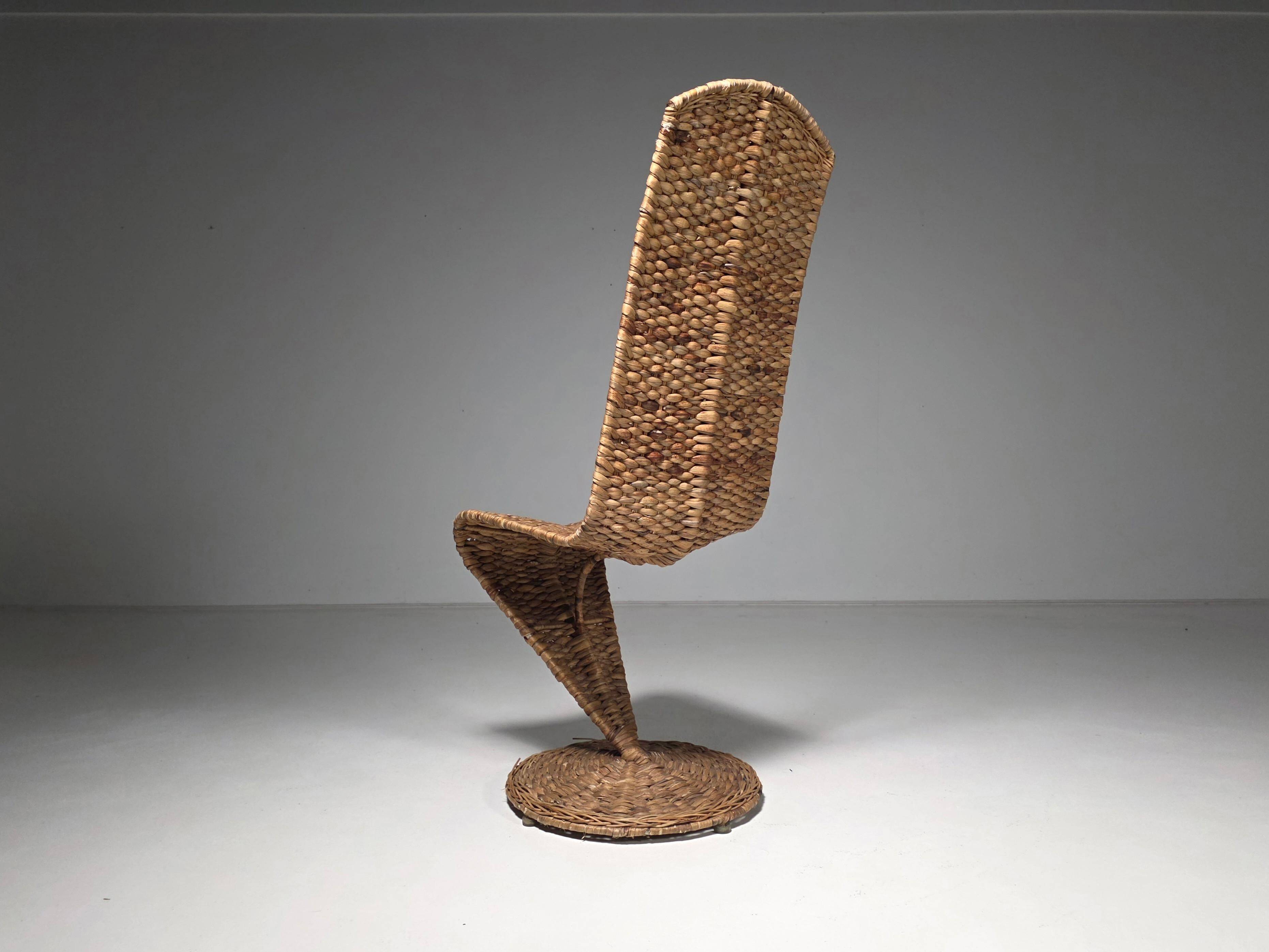 Sculptural "S" chair made of banana leaves by Marzio Checchi