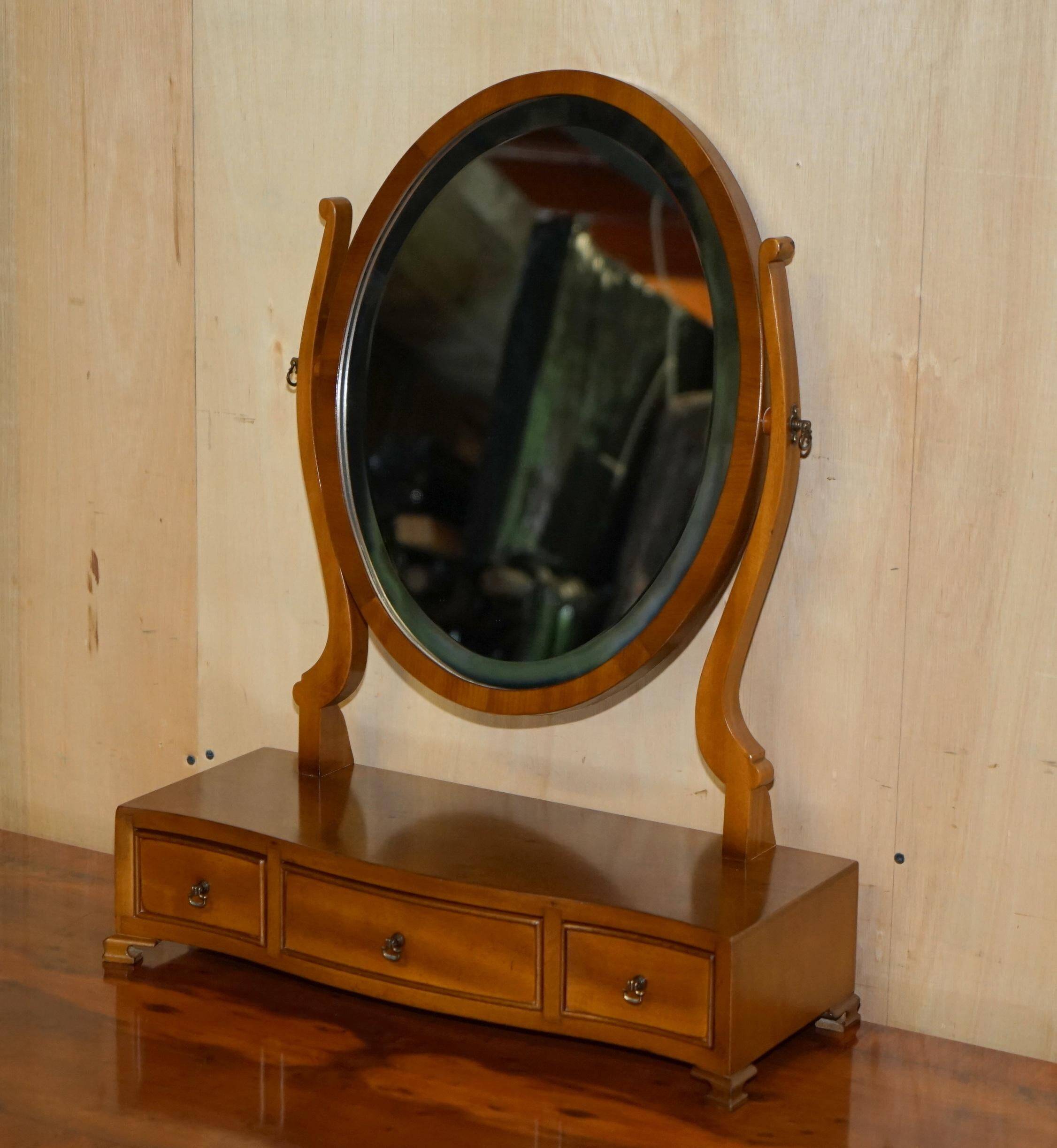 Vintage English walnut burr dressing table with mirror and chair.