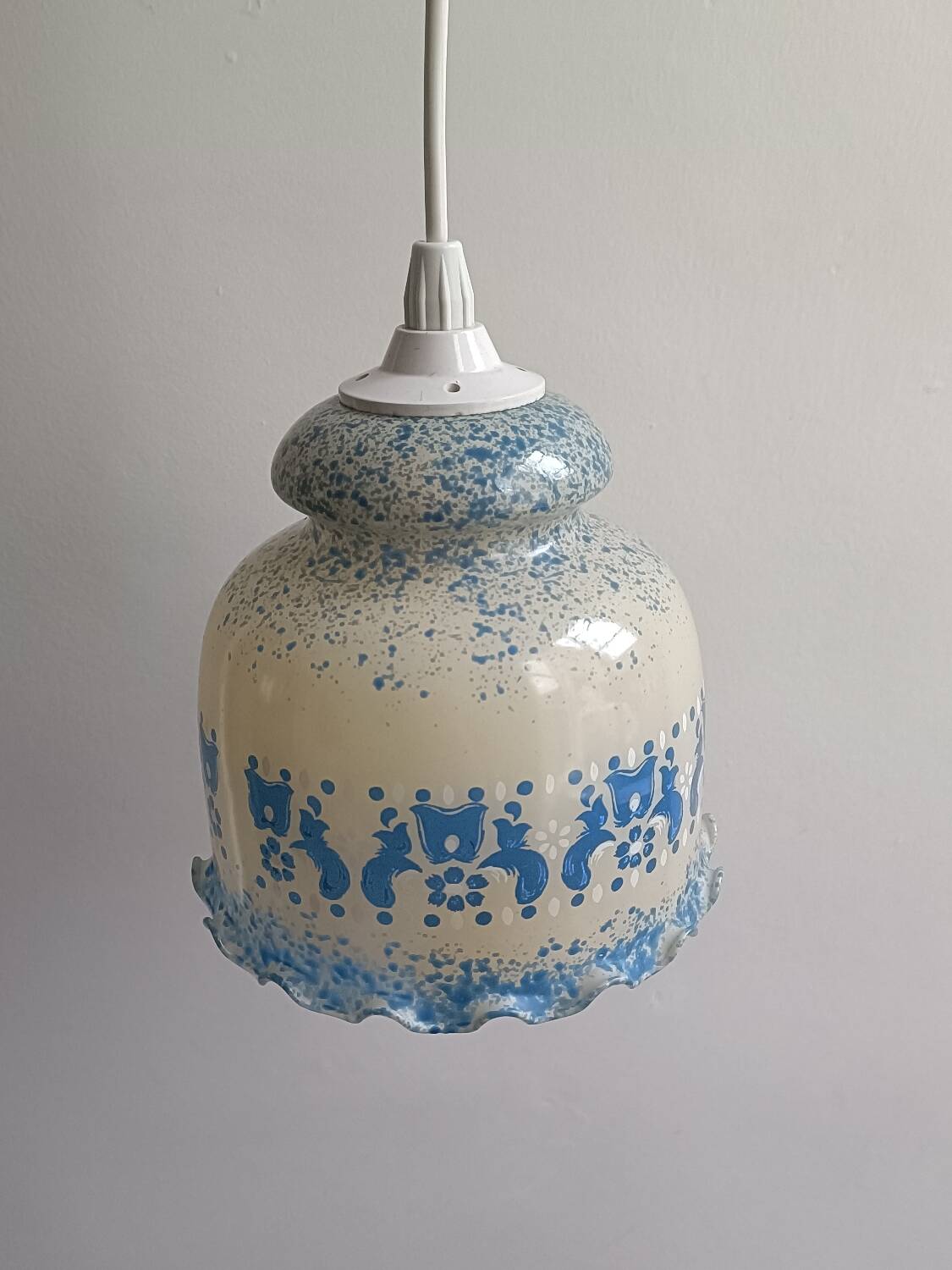 Vintage bath ball pendant