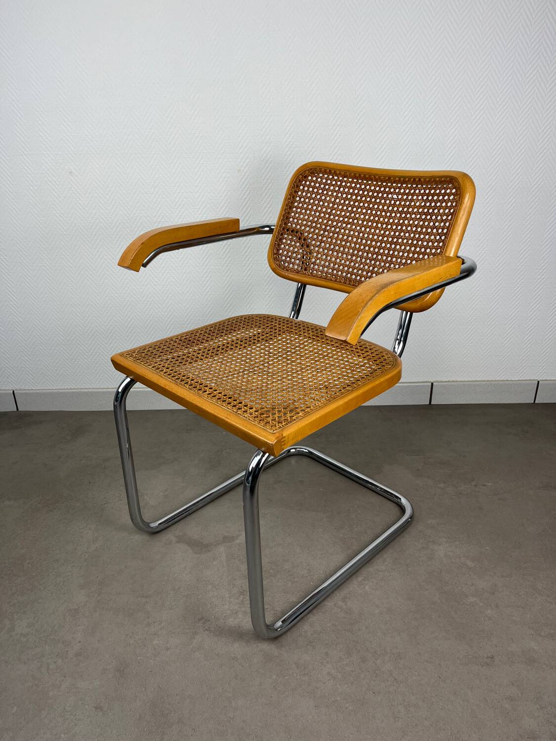 Chair B64 Marcel Breuer, Cesca B32