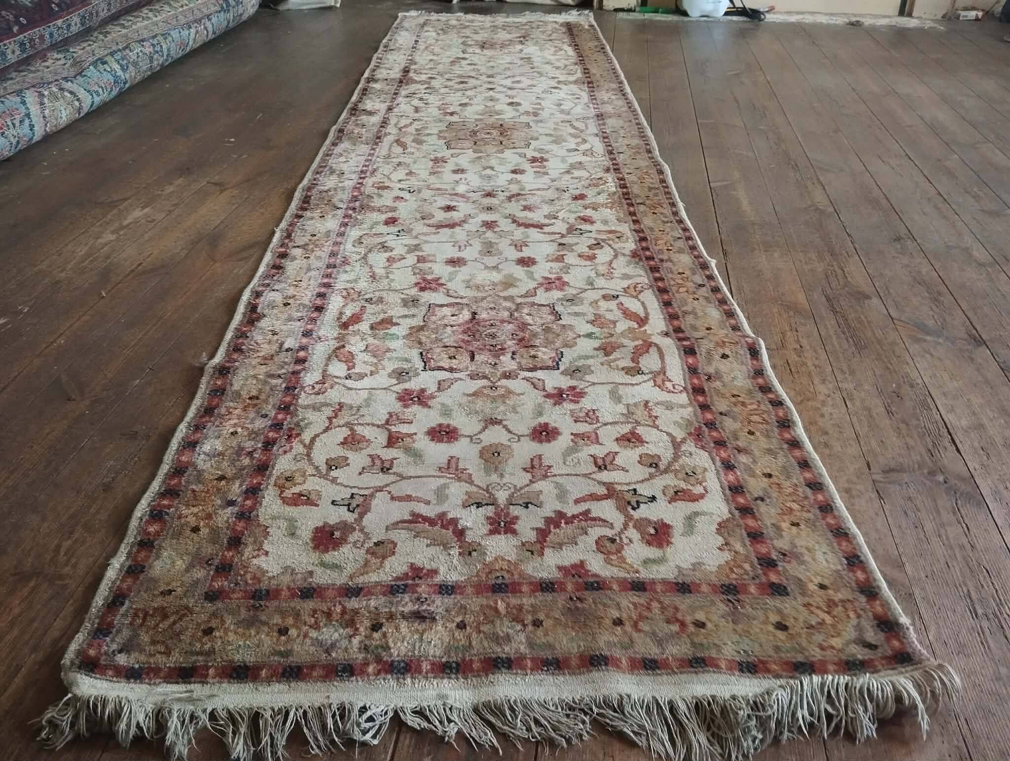 Handmade Pakistani hallway rug 310x76cm