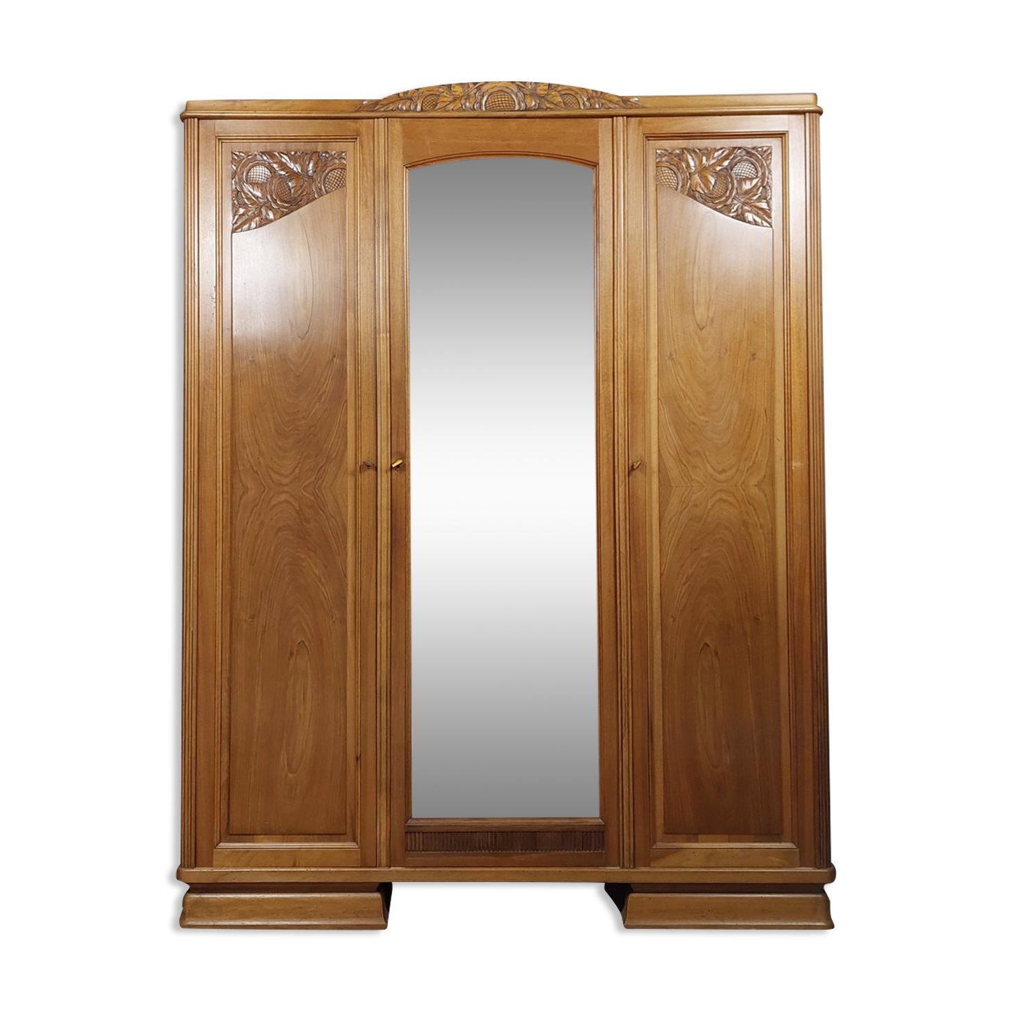 Armoire de style Art Déco en noyer