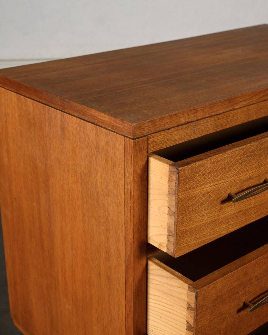 Commode pieds compas