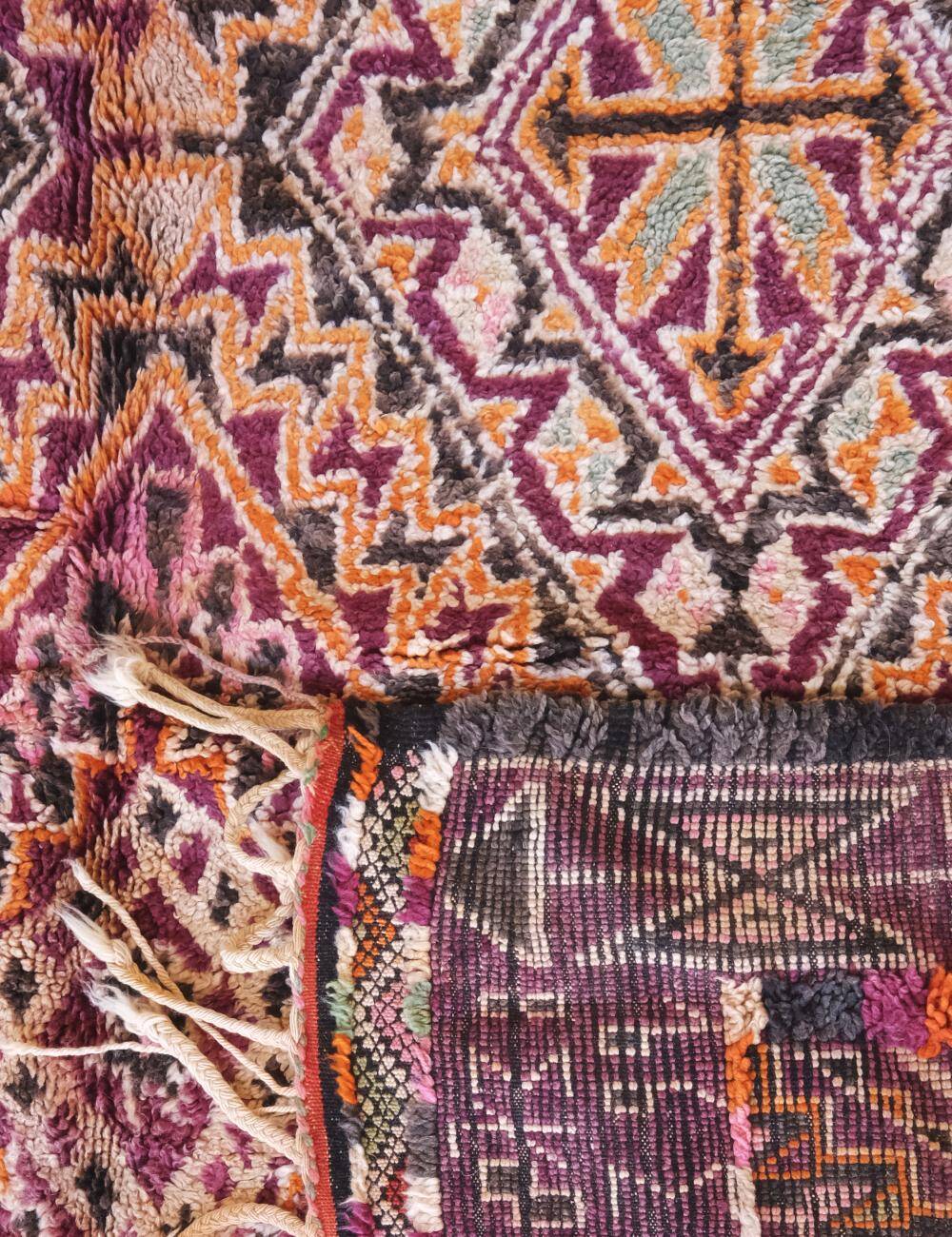 Vintage Collector Rug - 387 x 196 cm