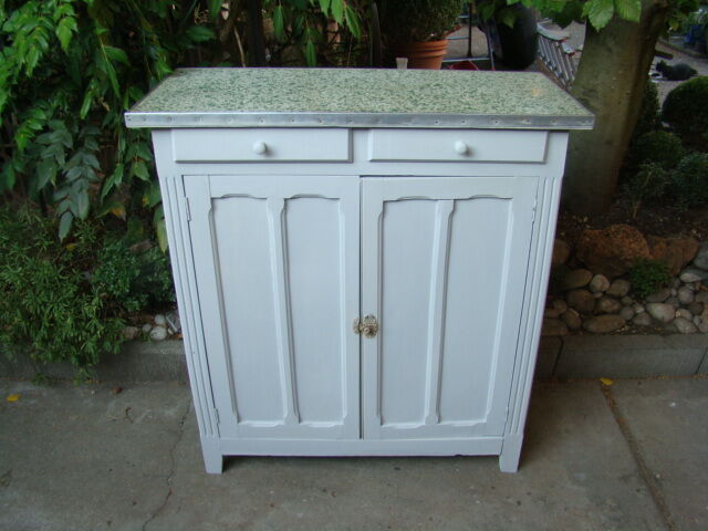 Former parisian buffet