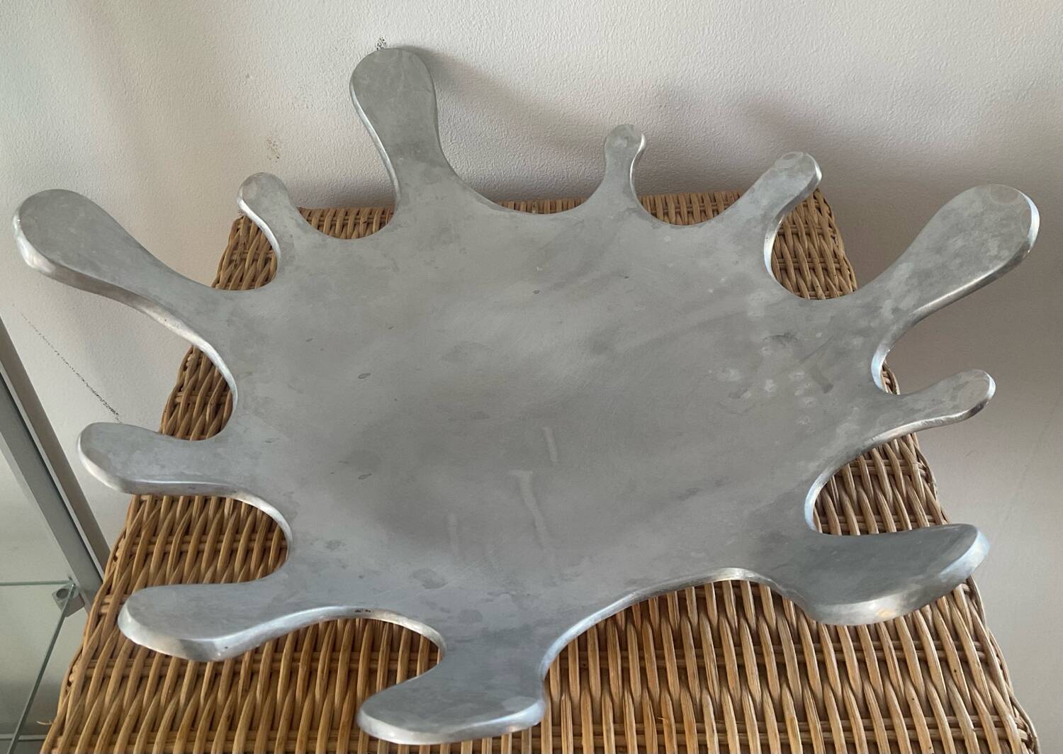 Aluminium "Splash" design catch-all tray