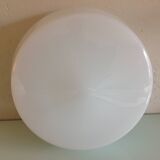 Round ceiling light in white opaline vintage 60s-70s