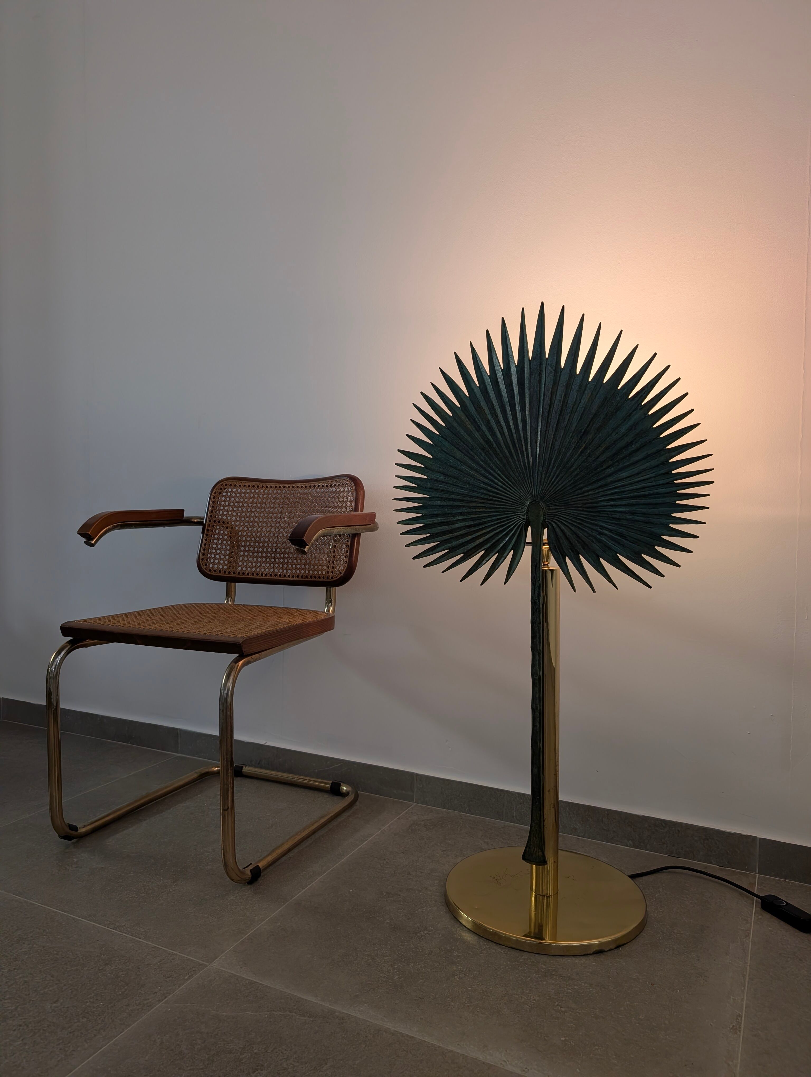 Monumental Valenti table lamp with fan palm leaf in bronze and brass, 1970s