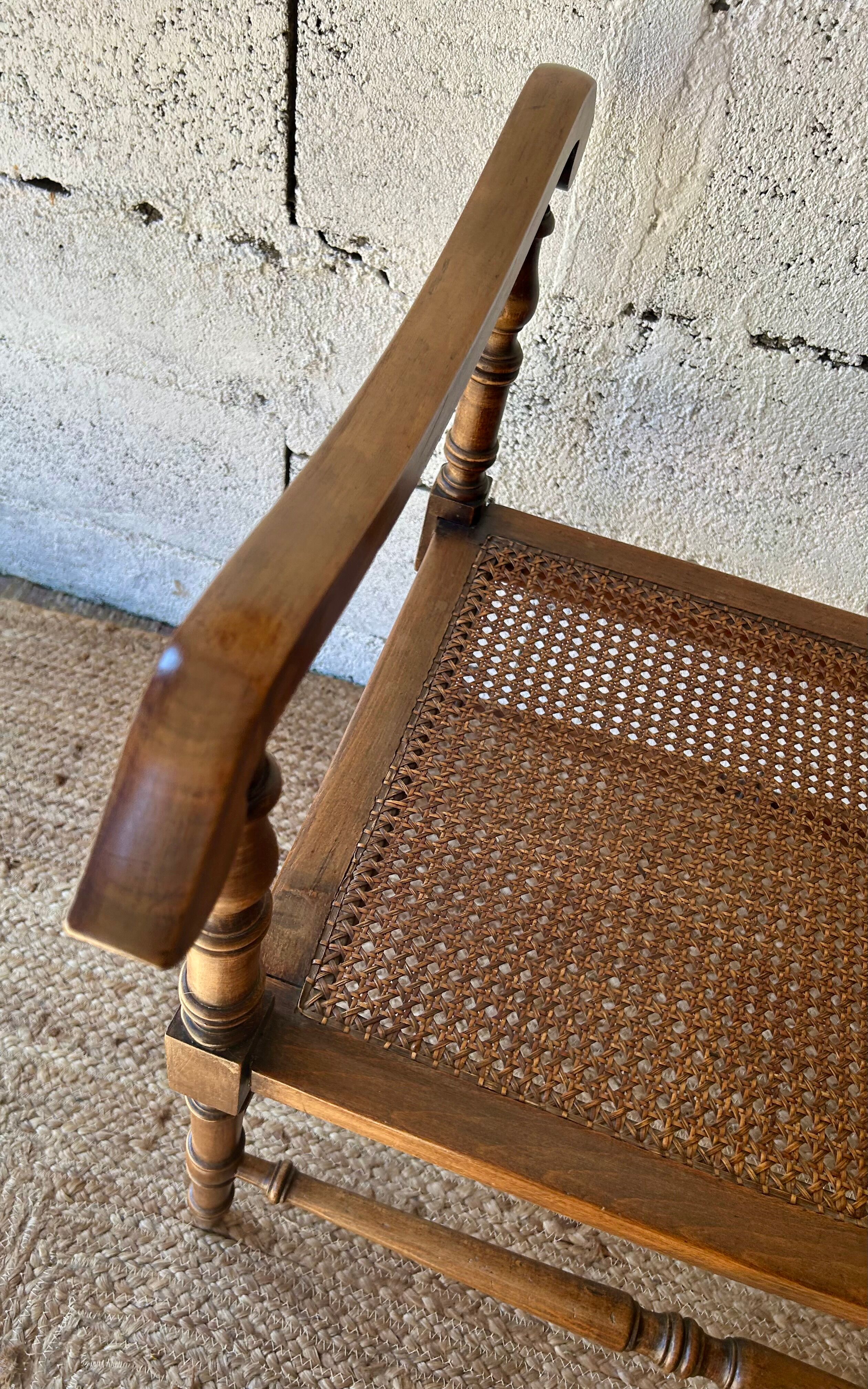 Petit banc d’appoint canné de style Anglais