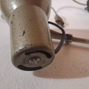 Ancienne lampe d'atelier articulée industrielle