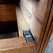 Oak workshop furniture with 2 drawers