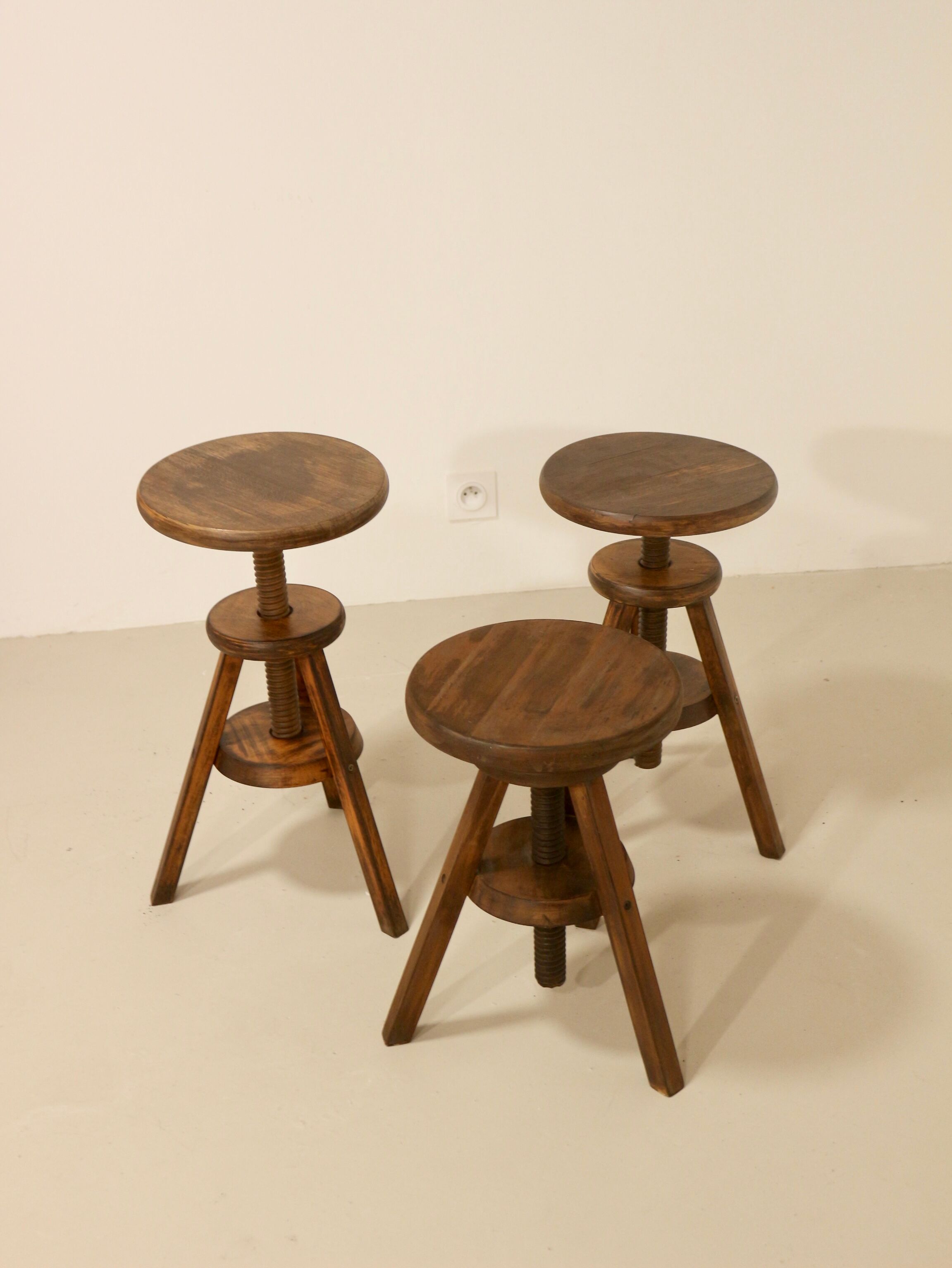 Set of 3 carpenter's screw stools