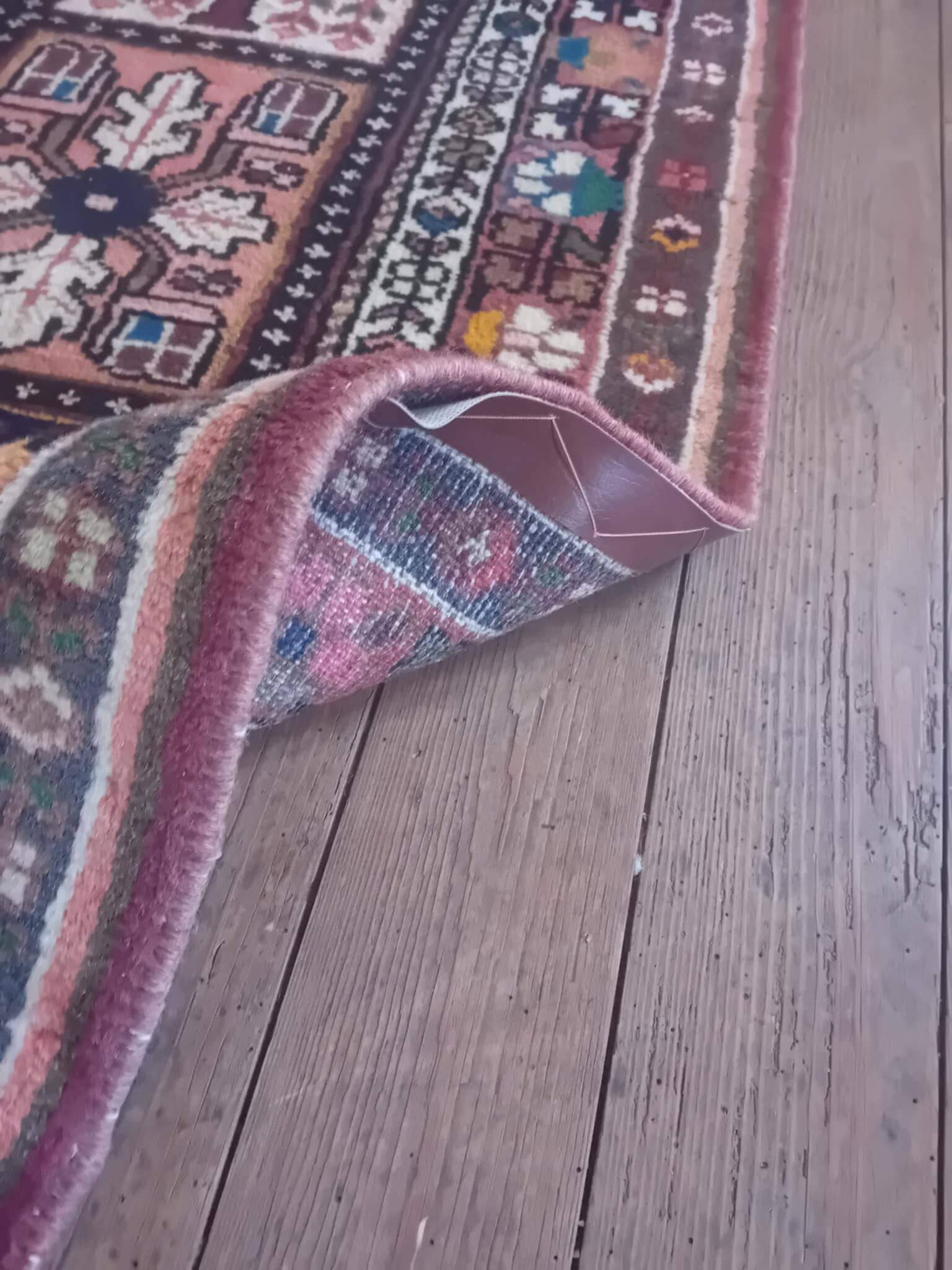 Handmade Persian Bachtiar Rug 208x142cm