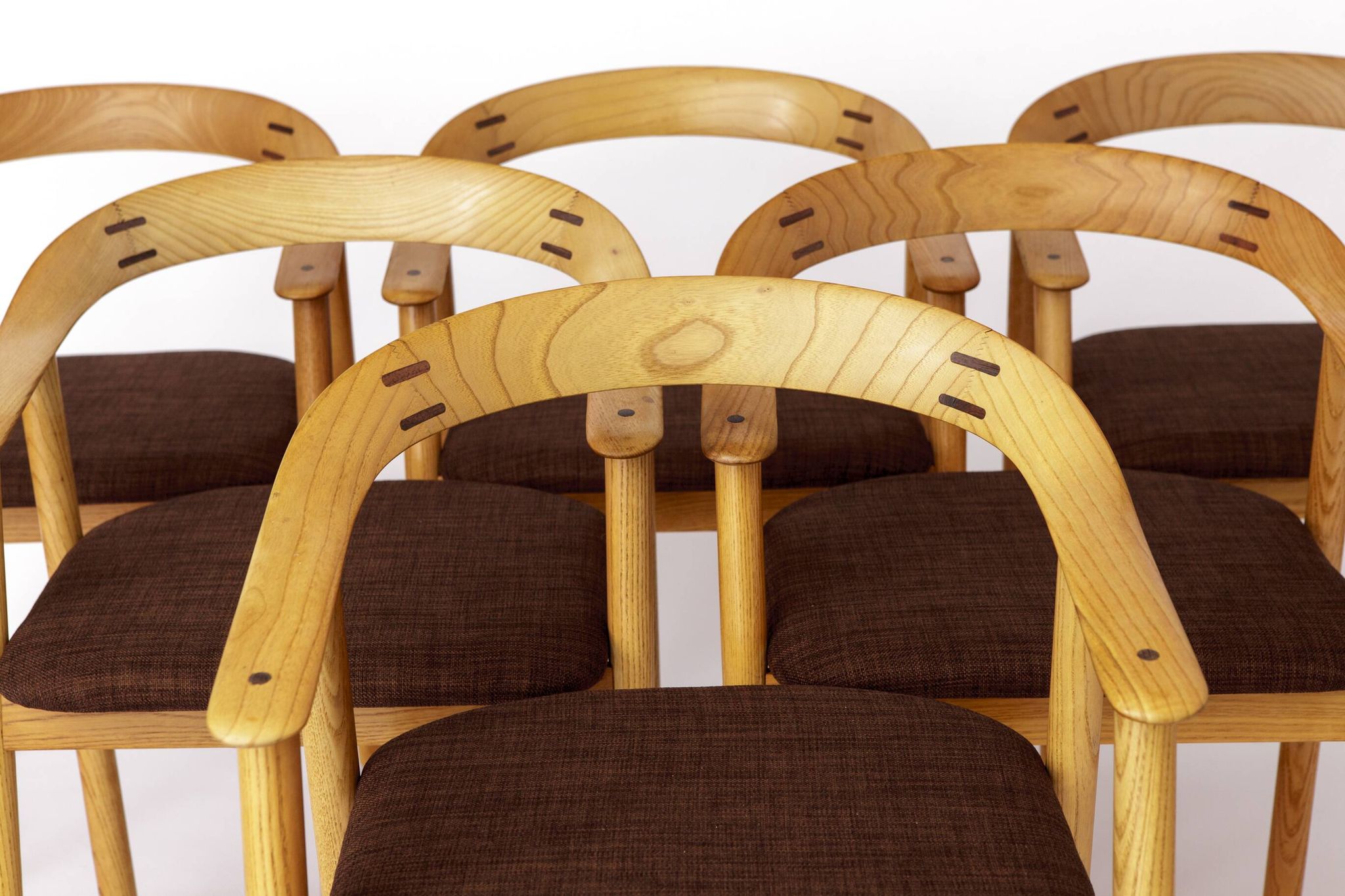 Lot de 6 chaises de salle à manger vintage en chêne – Probablement danoises, années 1970 – Rénovées