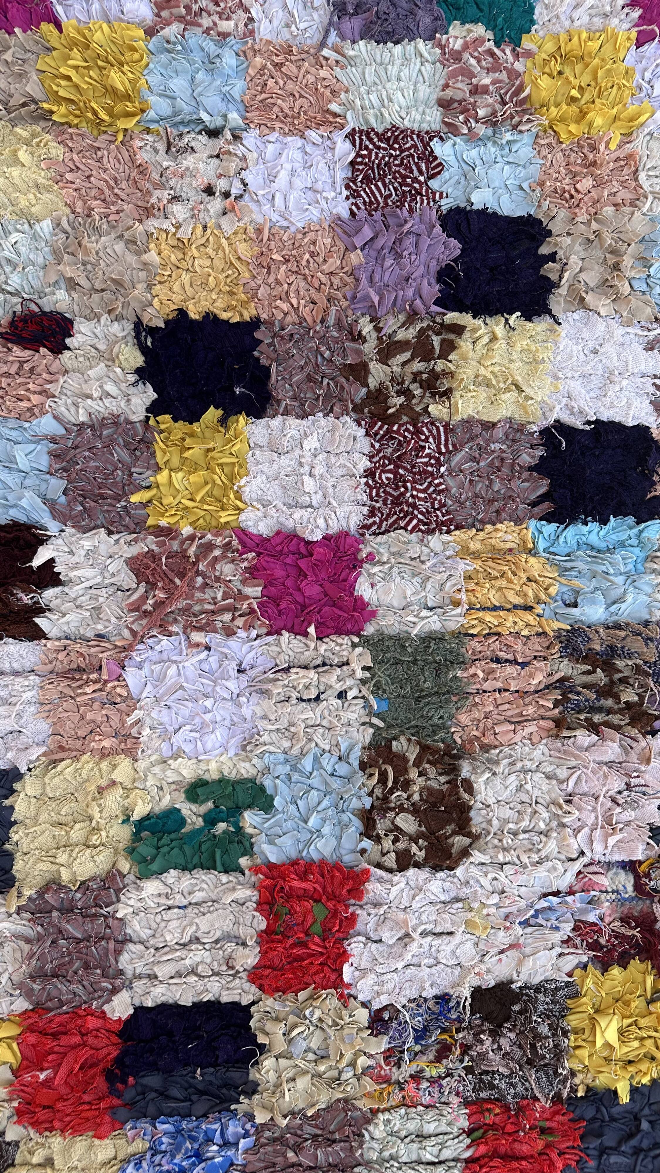 Colorful Moroccan rug - 100 x 168 cm