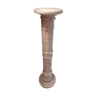 Albatra column