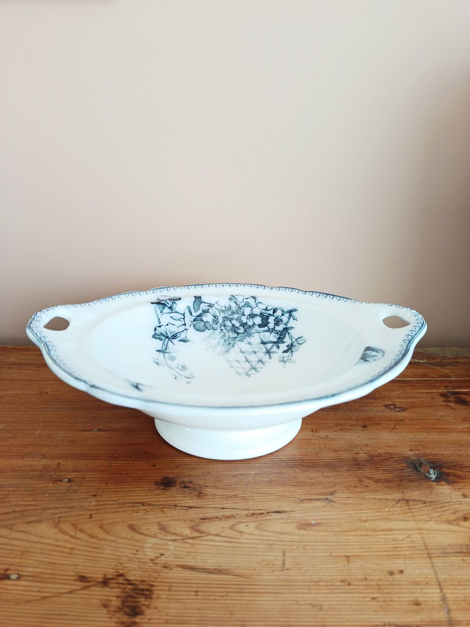 Coupe, saladier en faience terre de fer Petrus regout, Malaga