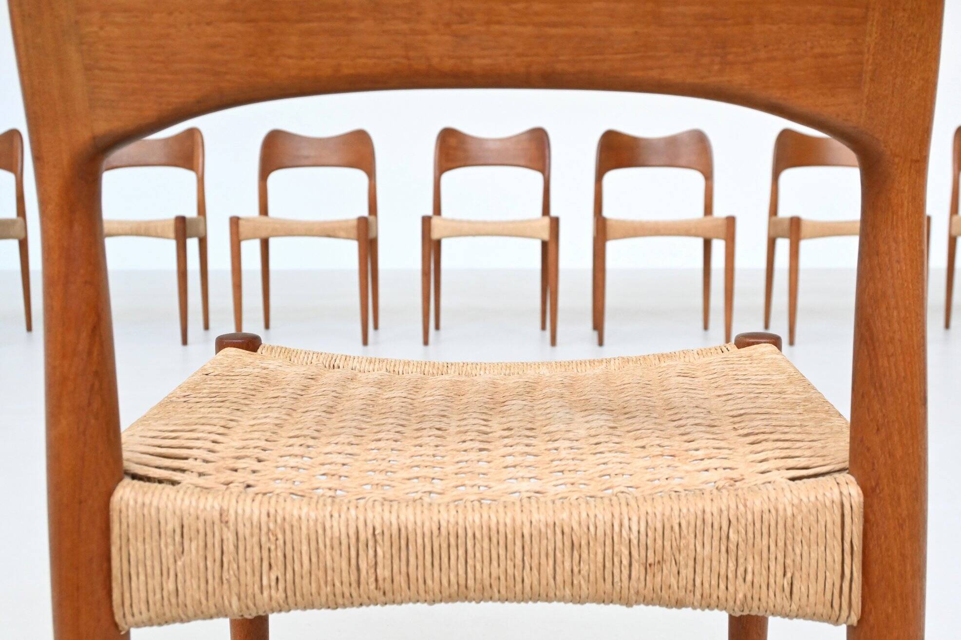 Arne Hovmand Olsen set of eight dining chairs in oak Mogens Kold Denmark 19