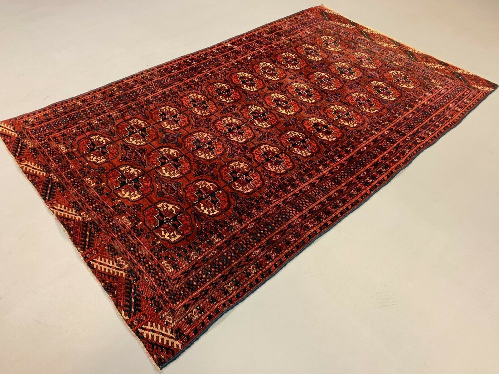 Antique Turkmen Tekke Rug, 190x113 cm Turkoman Bokhara Red Black Beige