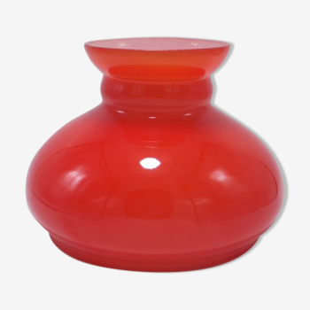 Globe en verre rouge