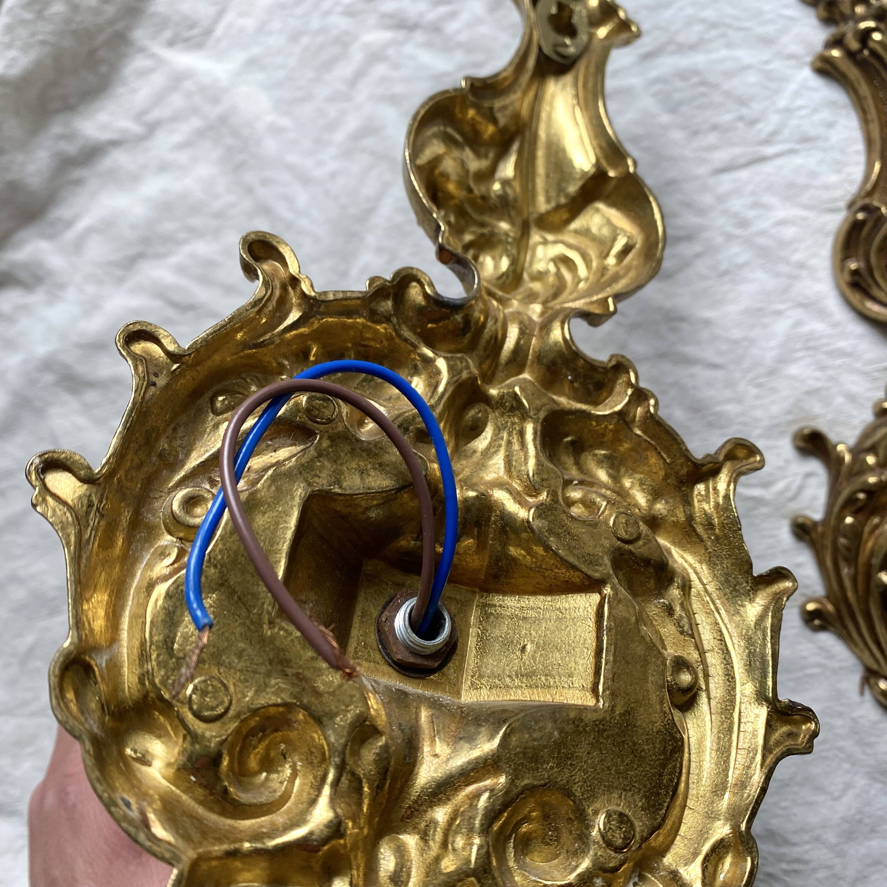 Pair of 1-light gilded brass wall lights