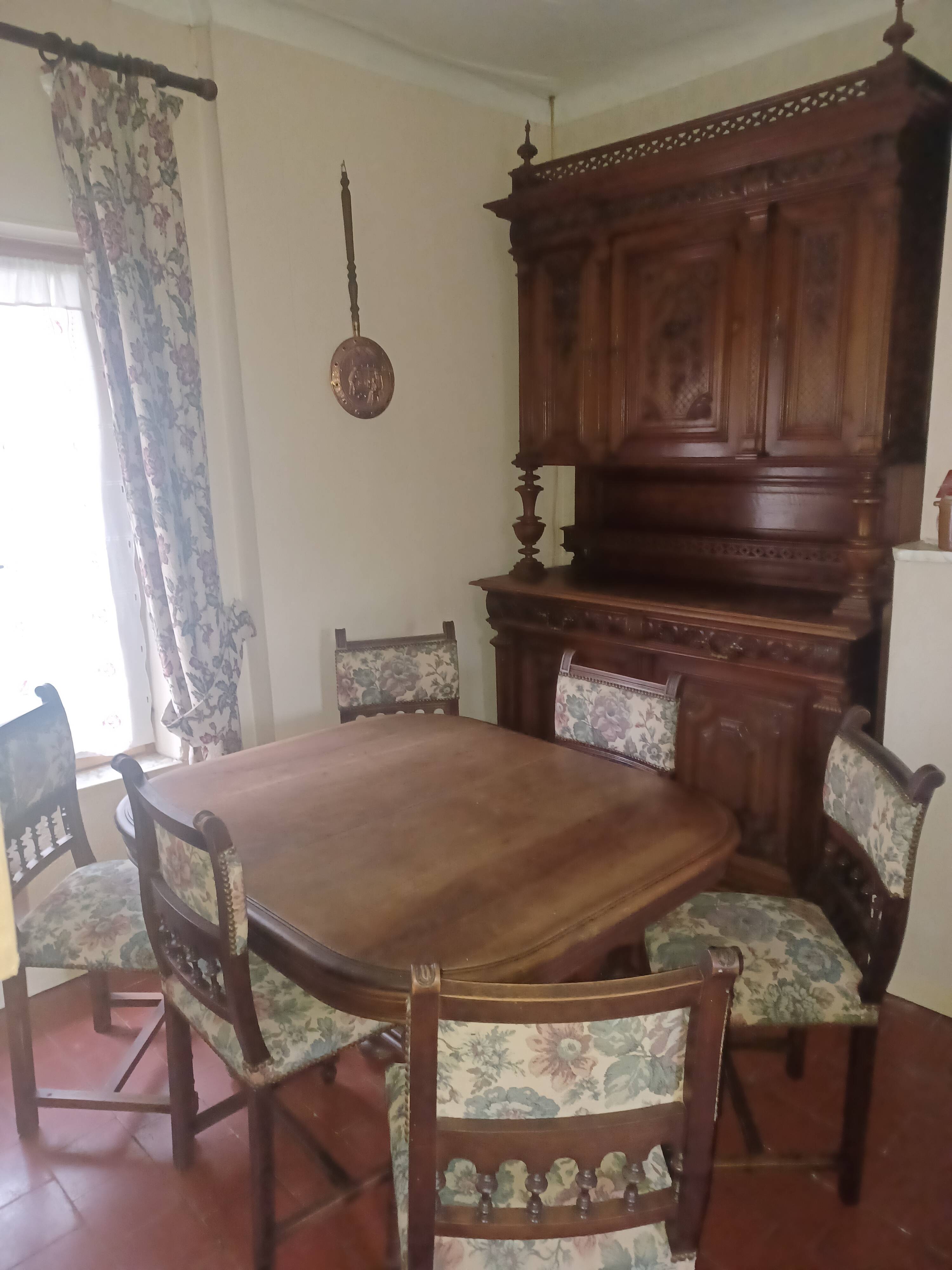 TABLE STYLE HENRY II