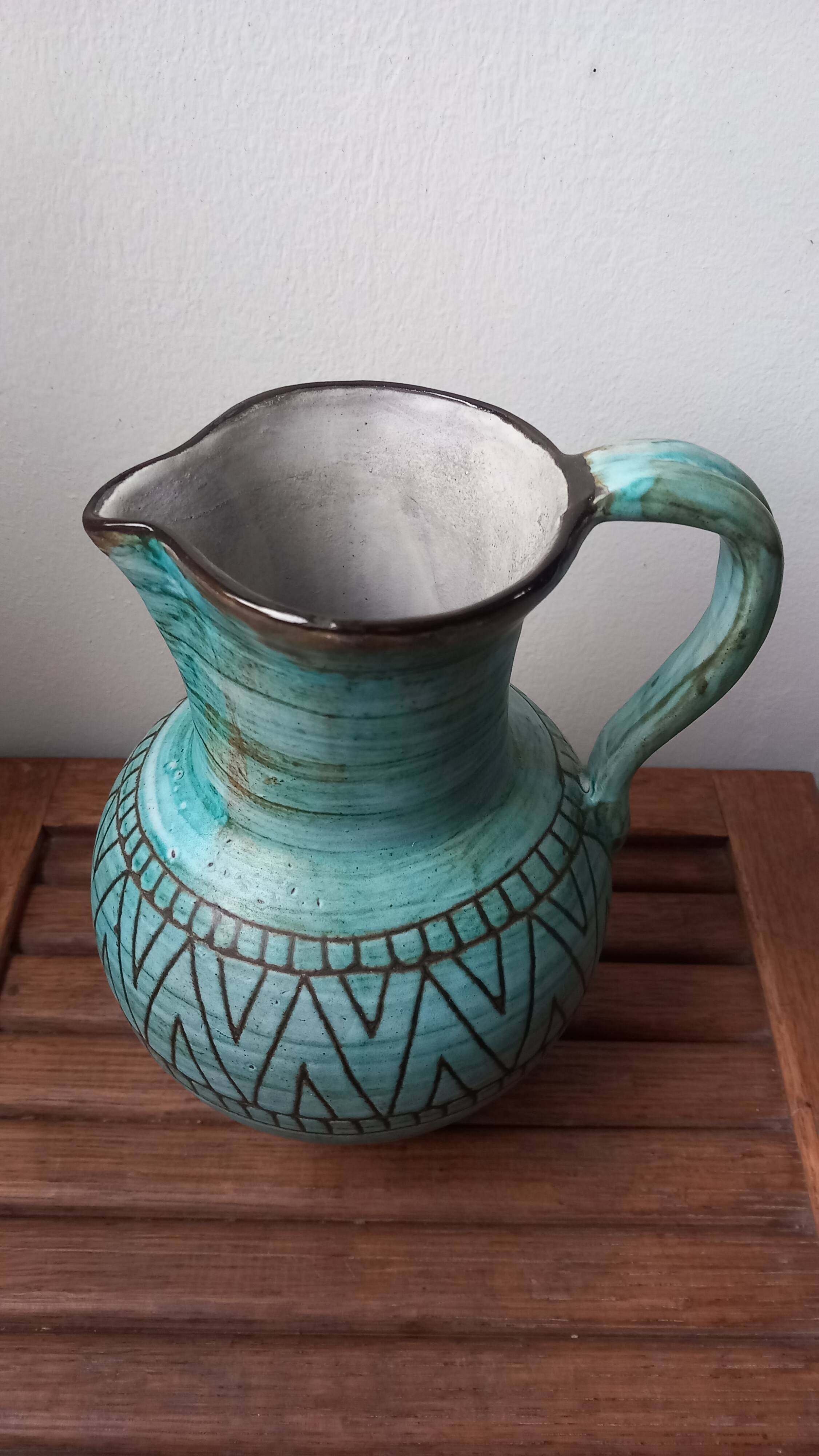 Vintage pitcher signed Maunier Vallauris