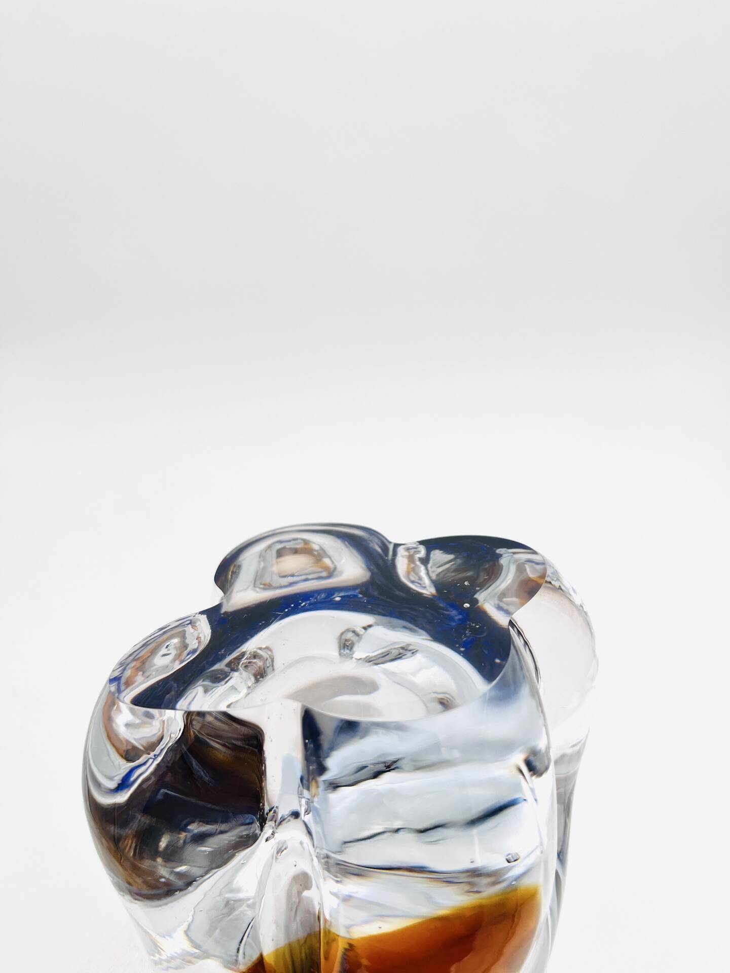 Large stretched glass sculpture vase from Bohemia – Cobalt blue, Amber