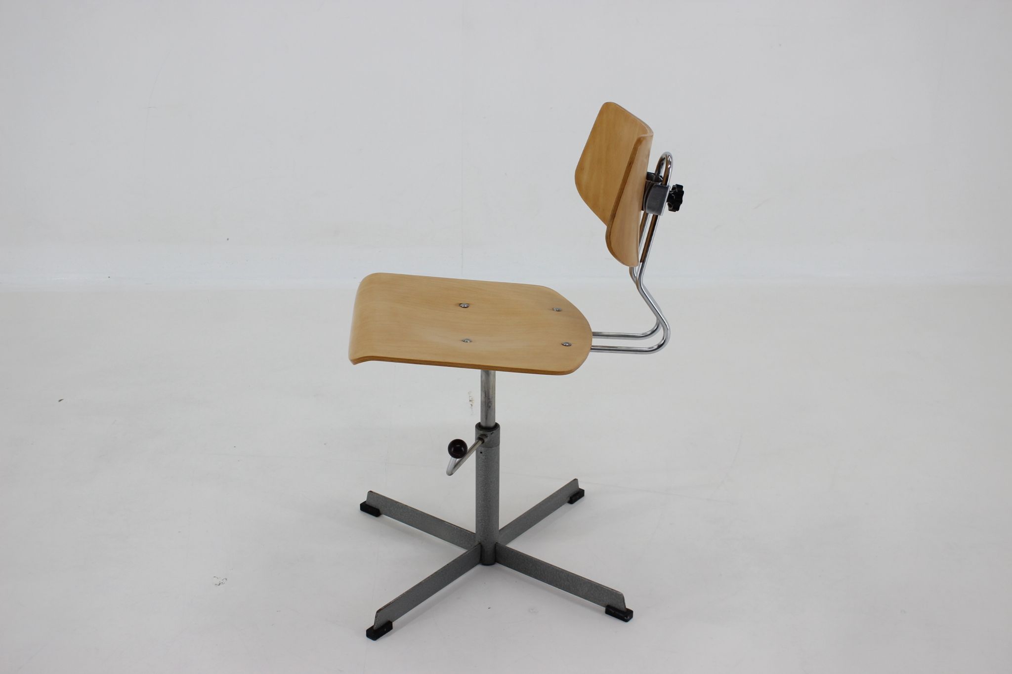 1970s Office Swivel Chair, Czechoslovakia