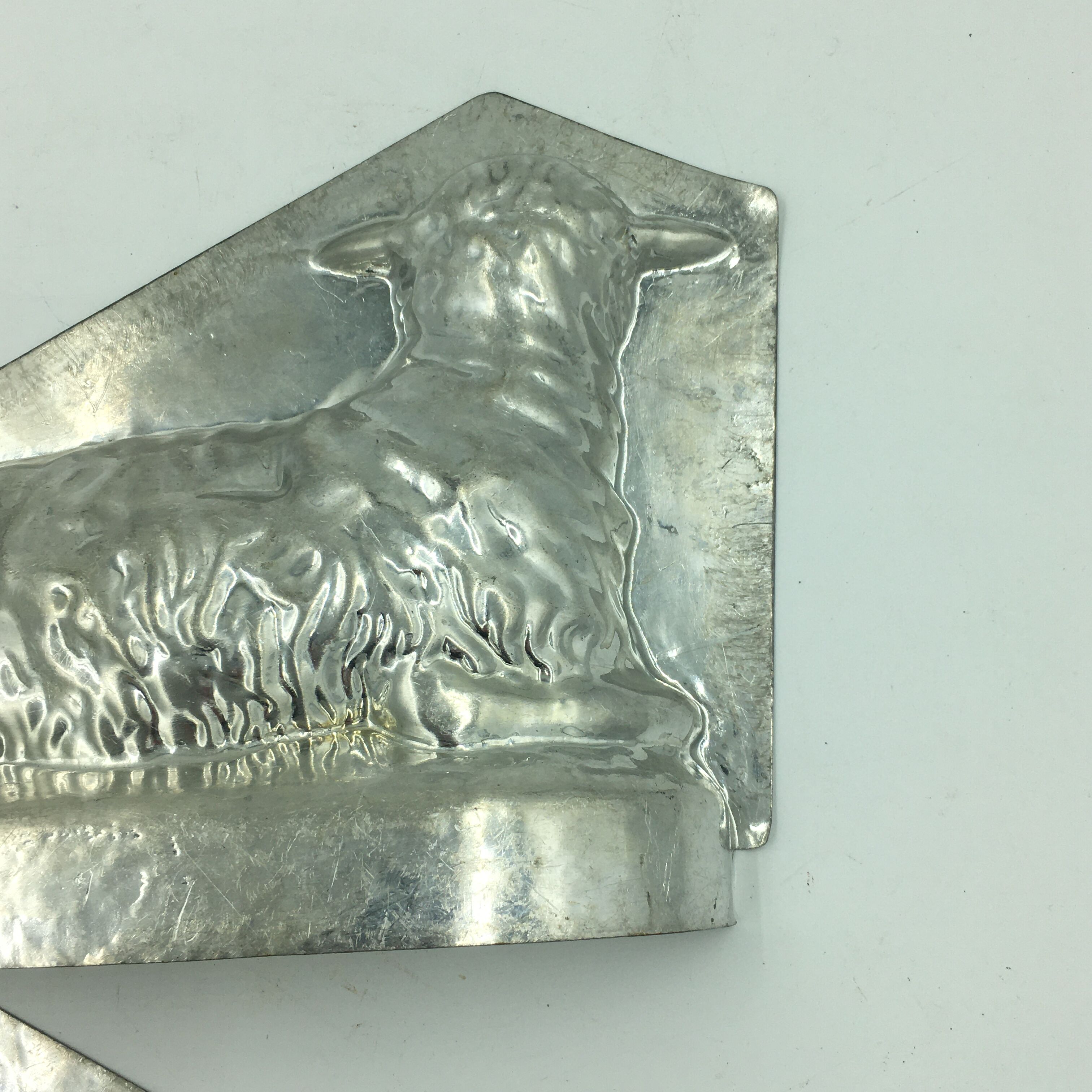 Pascal lamb ice mold