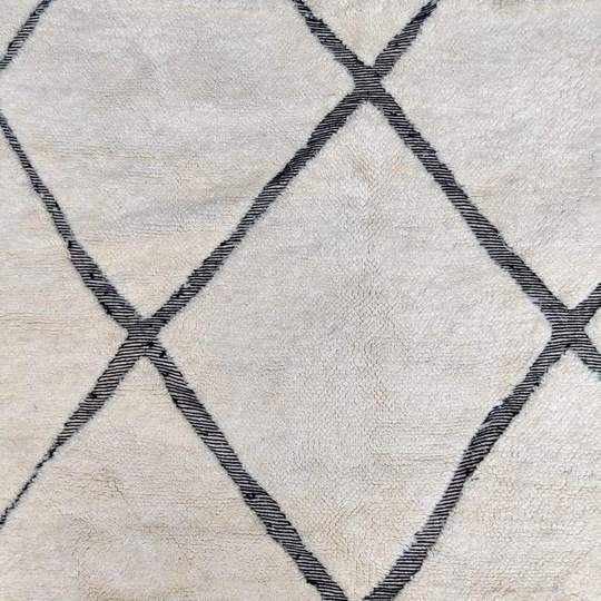 Beni Ouarain Berber rug with engraved patterns 170x255 cm