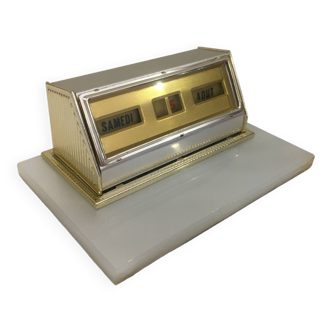 Perpetual calendar