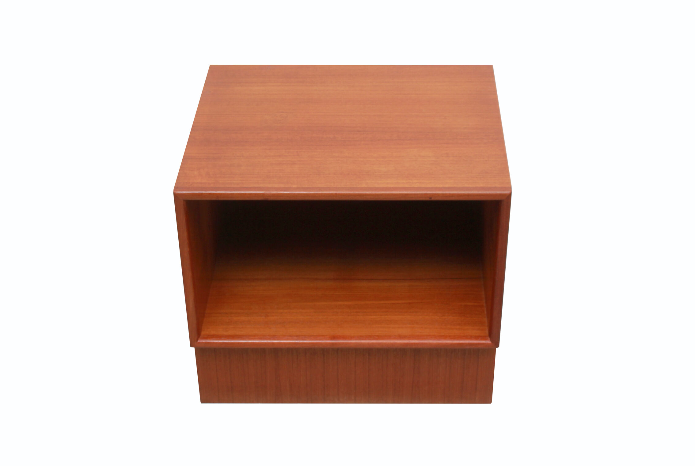 1960s nightstand i teak