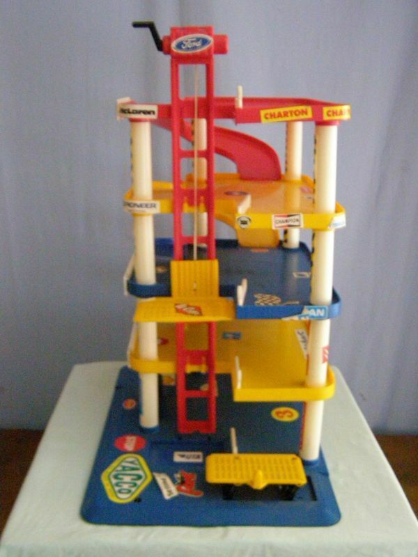 Charton toy: car garage, 4 levels