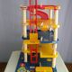 Jouet charton:  garage voitures, 4 niveaux