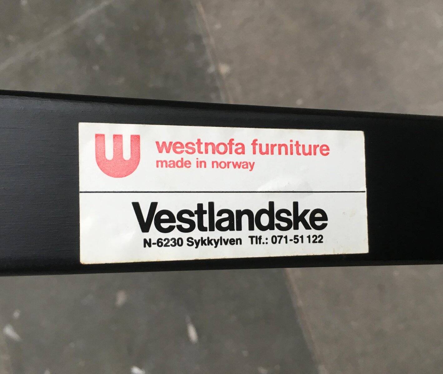 Mid-century Norwegian Siesta glass side table by Ingmar Relling for Westnofa.