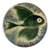 Small fish dish signed by Puigdemont