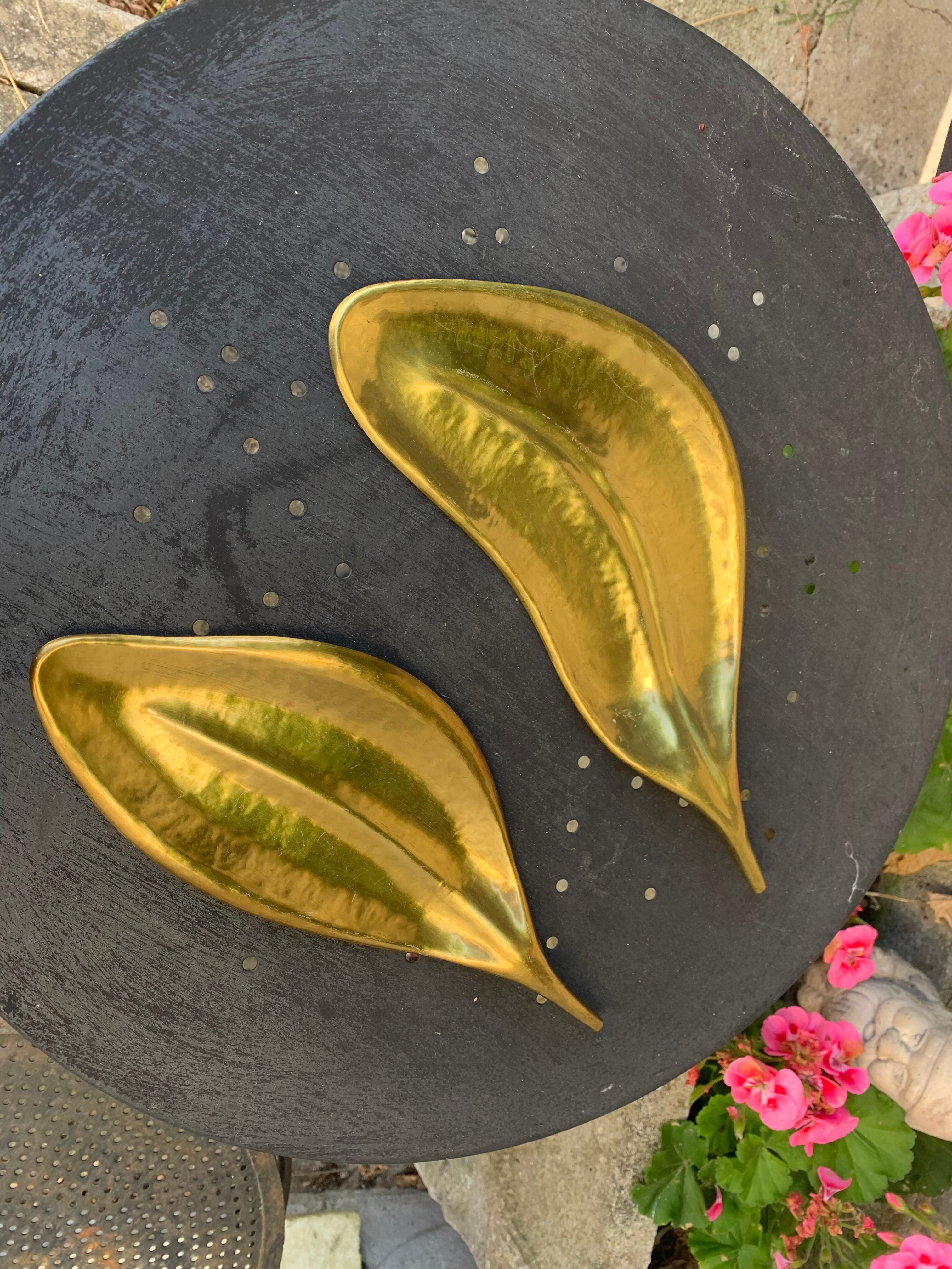 Two dishes, empty pocket vintage brass leaves