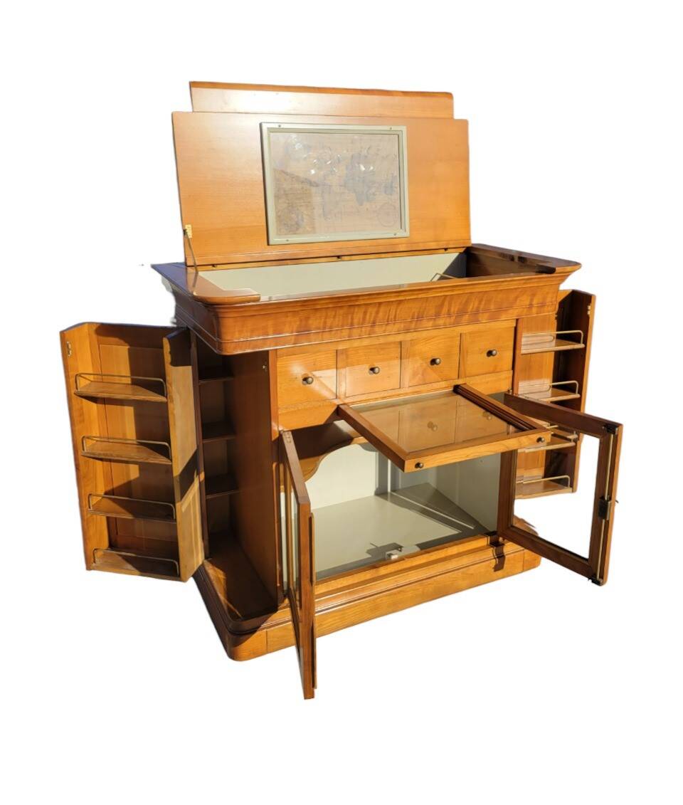 Bar / cocktail furniture