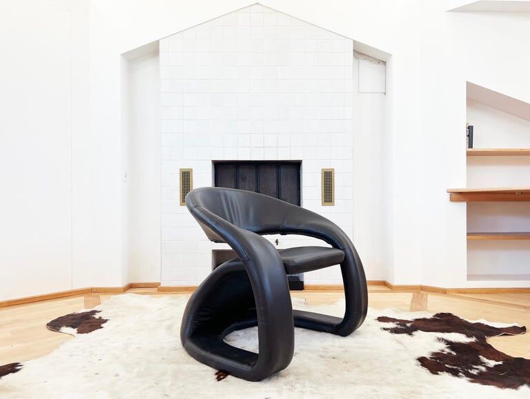 Sculptural chaise longue 80s